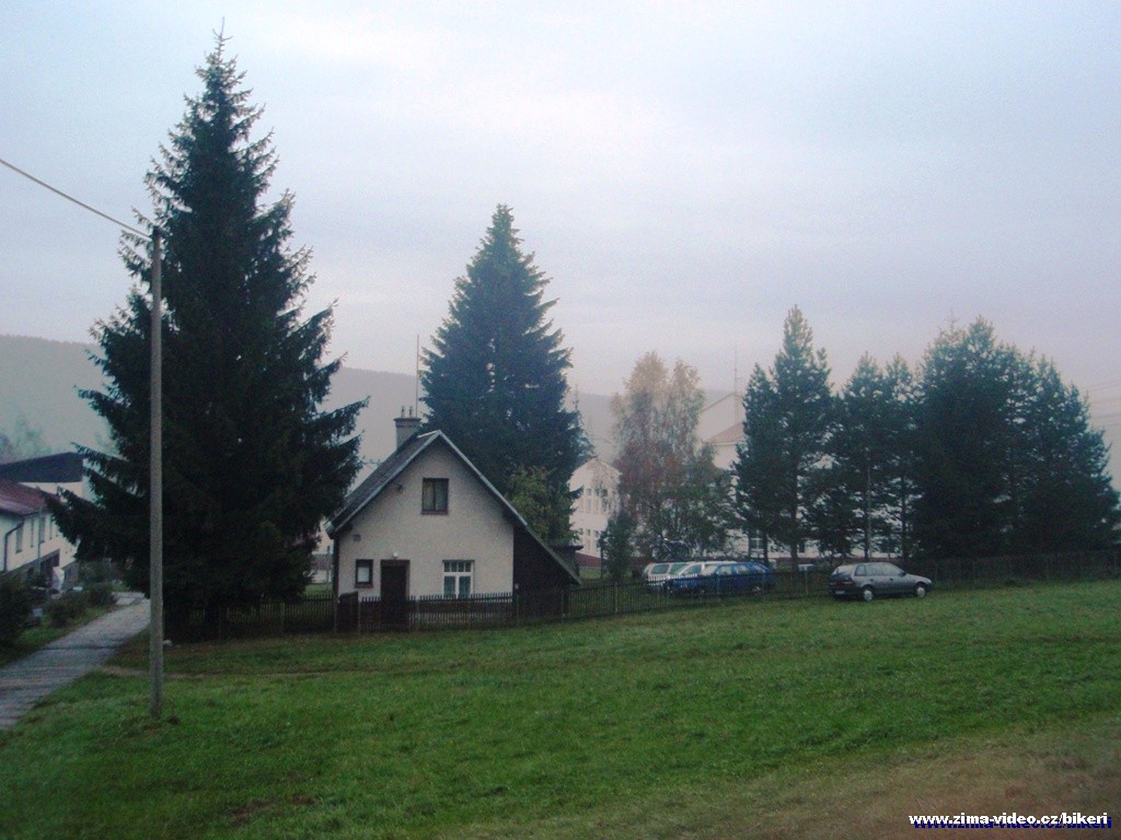 PA100812.JPG